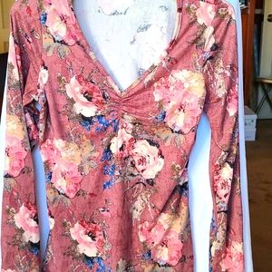 Beautiful Dusty Rose floral top